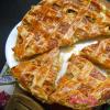 Najsočnija pita od luka: Jedu je i oni koji ne vole luk Pita od luka s topljenim sirom