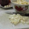 Recipes for borscht with prunes Prunes will give borscht an unusual piquant flavor