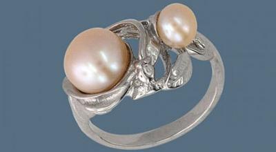 Le perle sono bianche.  Perché sogni le perle?