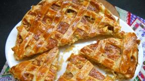 The juiciest onion pie: even those who don’t like onions eat it Onion pie with melted cheese