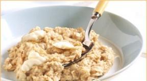 How to cook delicious crumbly barley porridge in water
